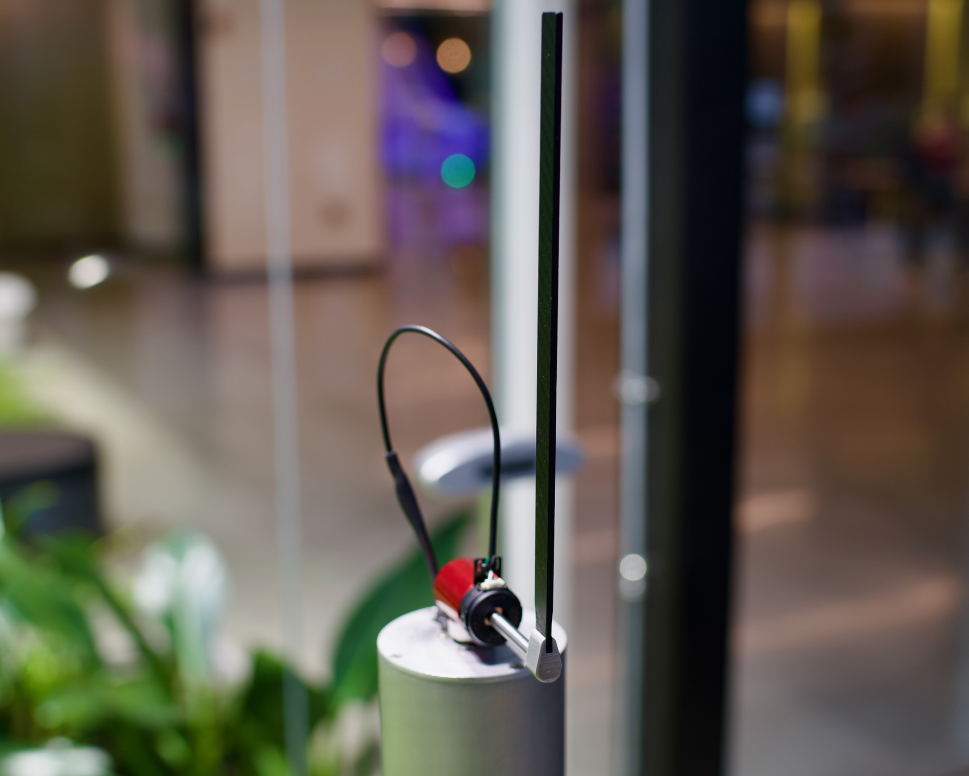 Pendulum arm upright